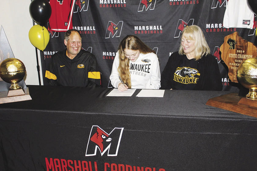 SIGNING DAY ANNA LUTZ